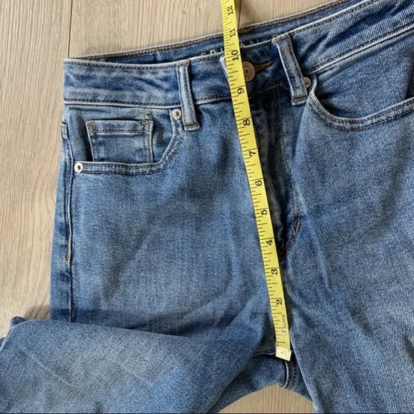 AEO Mom High Rise Jeans - Picture 11 of 12